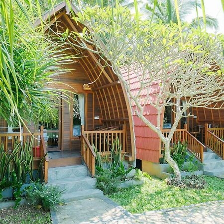 Adi Bungalow Nusa Penida Redpartner Ped Exterior foto